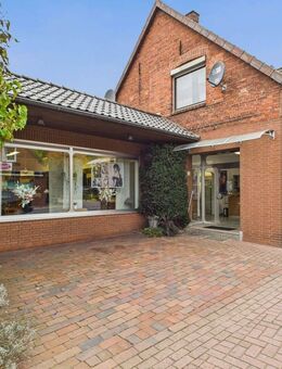 Mehrfamilienhaus mit Gewerbeeinheit in zentraler Lage von Liebenau - Liebenau (Niedersachsen)