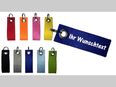 Sonstiges Filz Schlüsselanhänger individuell personalisiert mit Name / Wunschtext / beidseitig bedruckt - doppelt gelegt / 10 x 3 cm in 34516