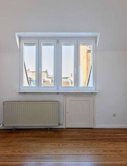 VORDERHAUS 4.OG / SÜDAUSRICHTUNG / BALKON / ALTBAU - Berlin