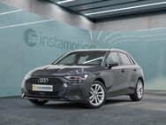 Audi A3, Sportback 30 TDI ST HEIZ, Jahr 2022 - München