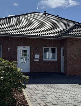 hochwertige, ebenerdige 3 Zi. Bungalowhälfte mit Terrasse und Garten - Bad Bramstedt