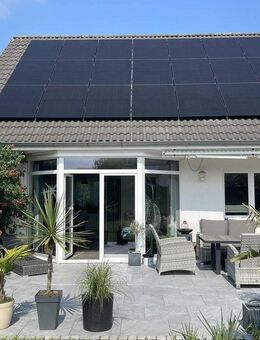 Modernisiertes Einfamilienhaus mit PV-Anlage, neuer Heizung und Traumterrasse - Grevesmühlen