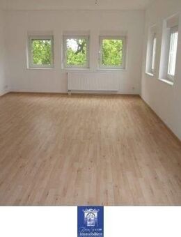 Perfekte 2-Zimmerwohnung mit großem Wohnzimmer und Duschbad in Senftenberg! - Senftenberg