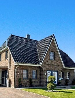 Alleinlage! - Neuwertiges Friesenhaus in KfW 55-Standard auf dem Lande - Landscheide