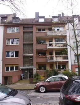 Duisburg Neudorf in ruhiger Anliegerstrasse 3 Zi Whg 4. OG mit leichter Schräge, sehr gepflegt provisionsfrei - Duisburg