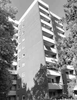 Helle 1-Zimmerwohnung mit sonnigem Balkon und Stellplatz in Schwanheim! - Frankfurt (Main)