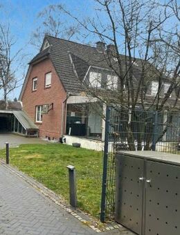 Doppelhaushälfte mit Einbauküche, Vollkeller & Garten in Hamburg-Hausbruch (Neugraben) - Hamburg