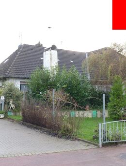 Ein besonderes Grundstück mit 2 Wohnhäusern - Eddelak