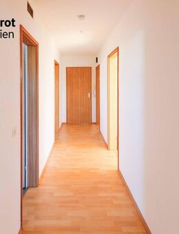 Renovierte, helle 3-Zimmerwohnung in der City von Selb. - Selb