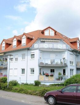 Markkleeberg - interessante 3-Raum-Dachgeschoßwohnung mit großer Terrasse und Tiefgarage - Markkleeberg