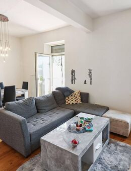 Selbstnutzung oder Kapitalanlage - großzügige 4-Zimmer-Wohnung mit Süd-Balkon - ideal für Pendler - Rosenheim