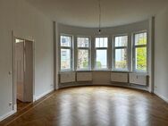 9102/629 | sanierte großzügige 4-Zimmer+ mit großem Wohn-Flur, Gäste-WC, EBK, HWR - Göttingen