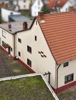 Doppelhaushälfte mit großem Garten & Ausbaupotenzial in begehrter Lage von Hemsbach - Hemsbach