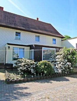 Ein/Zweifamilienhaus mit 2 Wohneinheiten und Garage in Braunschweig-Lamme! Mein Haus = Mein Makler! - Braunschweig