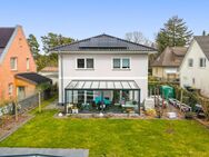 Hochwertiges Einfamilienhaus mit Pool und bester Ausstattung in Toplage von Falkensee - Falkensee