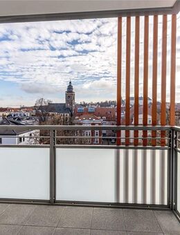 Erstbezug - Sonnige Wohnung mit Süd-Balkon, Aufzug und unmittelbare Stadtnähe - Gotha