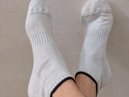 gay + hetero: Sneaker Feet Shoe Socks zu verkaufen - Berlin Tempelhof-Schöneberg