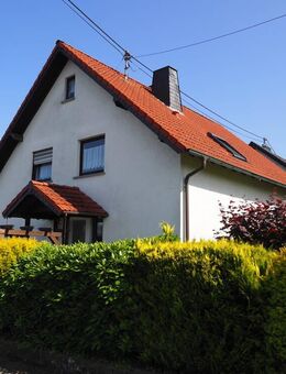 Gepflegtes Einfamilienhaus mit schönem Grundstück - Dierdorf