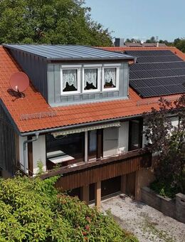 WOHNHAUS MIT DOPPELGARAGE UND GROSSEM GARTEN - Vellberg