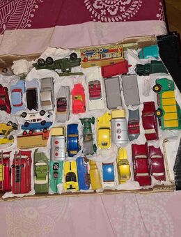 Alte Spielzeugautos Siku Matchbox Corgi Dinky Schuco Wiking ua. - Berlin
