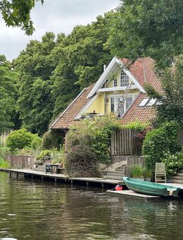 Direkte Kanallage, historisches Müllerhaus, frisch renoviert, Wohnen und arbeiten in Emden - Wolthusen zu verkaufen - Emden