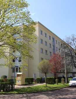 *in Sanierung * - 3 Zimmer mit Balkon - Halle (Saale)