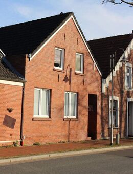 Attraktive Kapitalanlage! Vermietetes Wohnhaus mit separater Maisonette - Wohnung in zentraler Lage von 26789 Leer - Bingum - Leer (Ostfriesland)