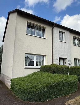 Ein Haus viele Möglichkeiten! Charmantes Zweifamilienhaus mit viel Potential auf großem Grundstück! - Kamen