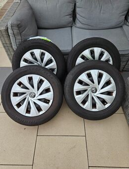Kompletter Satz Sommerreifen 185/65R15 Inkl. Stahlfelgen und Radzierblenden - Neukirchen-Vluyn