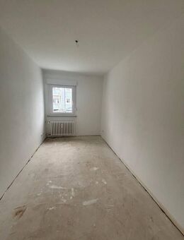 Bei VIVAWEST die Sonnenstrahlen auf dem eigenen Balkon genießen. - Dinslaken
