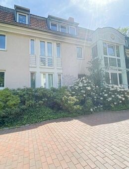 IHR NEUES ZUHAUSE! FRISCH RENOVIERTE 3-ZIMMER-WOHNUNG MIT HERRLICHEM AUSBLICK I PROVISIONSFREI - Berlin