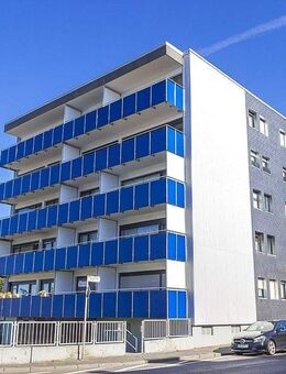 Licht in jeder Ecke Fensterfront und Balkon über die gesamte Wohnungslänge - Remscheid