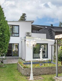 Charmantes 1-2-Familien-Reihenhaus - In idyllischer Feldrandlage in Langenhorn - Hamburg