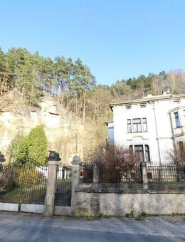 Familienidyll mit Garten, 5 Garagen und 5 Freistellplätzen in Rathmannsdorf - Rathmannsdorf