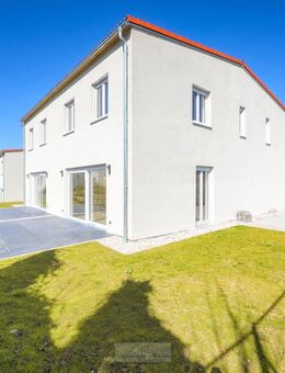 Neubau in Petzkofen: Exklusive KfW 55 Doppelhaushälften mit hochwertiger Ausstattung - Aufhausen