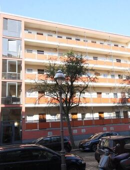 Bezugsfreie 1-Zimmer-Dachgeschoss-Wohnung in zentraler Lage von Berlin-Spandau - Berlin