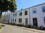 Reihenmittelhaus mit zwei Wohneinheiten zentral in Findorff - renovierungsbedürftig mit Potenzial - Bremen