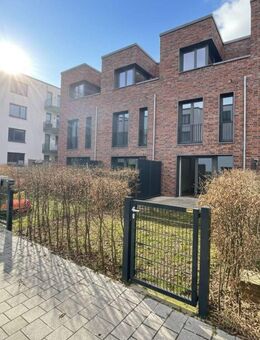 FAMILIEN AUFGEPASST: Modernes Reihenhaus mit 4,5 Zimmern, 2 Bädern, EBK, Terrasse, Keller u.v.m. in Hannover - Hannover