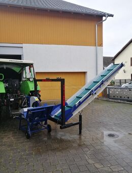 Wippkreissäge mit Förderband, Zapfwellenantrieb, von Unterrreiner Inntal - Willstätt
