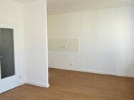 3 Zimmer mit Balkon - sofort bezugsfertig - Halle (Saale)