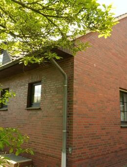 Keine Käuferprovision - Einfamilienhaus mit Garage in Waldrandlage - Lahn