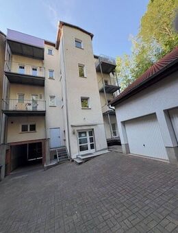 Helle 2-Zimmer-Wohnung mit Balkon in Altenburg zu vermieten - Altenburg