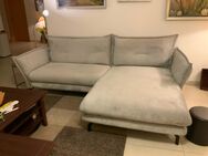 Neuwertiges Sofa mit Ottomane nur 6 Monaten alt 240x160 cm - Zell (Mosel)