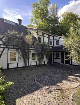Nümbrecht freistehendes Fachwerk-/Steinhaus mit Einliegerwohnung in herrlicher Waldrandlage - Nümbrecht