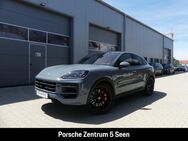 Porsche Cayenne, GTS Coupe, Jahr 2024 - Gilching