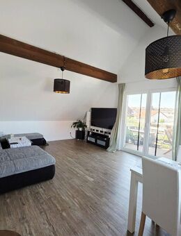 von Privat! Sehr schöne, helle 4 ZKB Maisonette - Wölfersheim