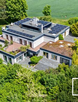 Alleinlage mit Panoramablick! Luxuriöse Architektenvilla mit Schwimmhalle und 7.847 m² Grundstück - Igensdorf