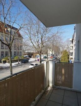 Renovierte, geräumige 3-Raum-Balkonwohnung - Zwickau