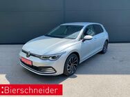 VW Golf, 1.5 8 eTSI Life 17 VENTURA 3-J-GAR, Jahr 2023 - Regensburg