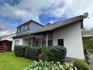 RESERVIERT!!! Freistehendes Zweifamilienhaus in schöner Wohnlage von Halver zu verkaufen - Halver